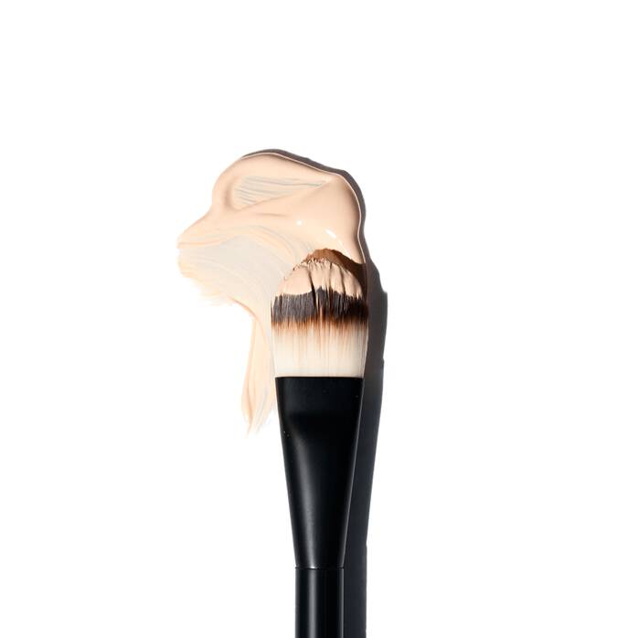 NYX Pinceau Fond de Teint Plat Pro