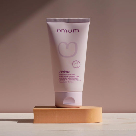 OMUM - Gel Soin d'hygiène L'Intime, Doux Hydratant Apaisant Protecteur - Grossesse / Post Grossesse -Aux Prébiotiques - Bio & Naturel - Fabriqué en France, Vegan, Compatible grossesse allaitement